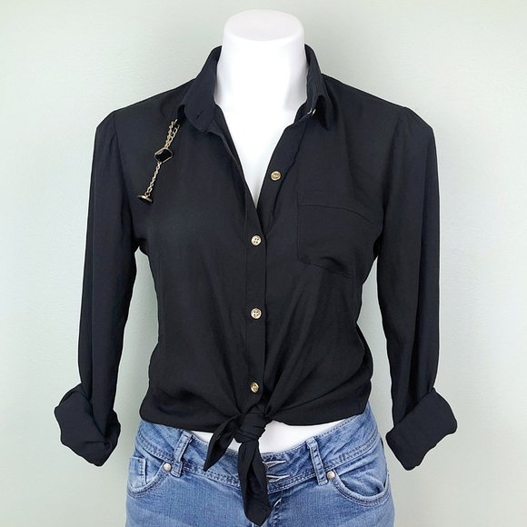 Tops - 3/$25 🆕MNK Lace Cut Out Long Sleeve Collar Blouse